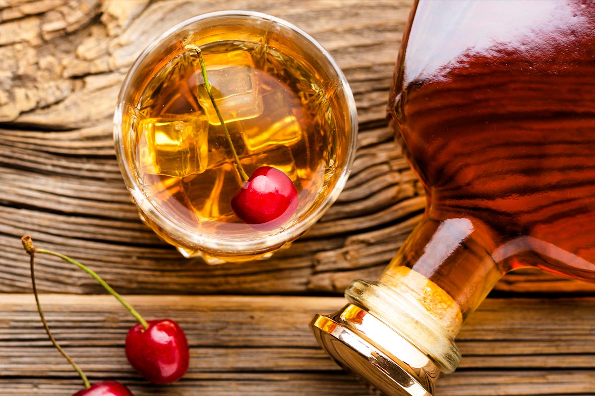Bourbon whiskey dùng hàng ngày