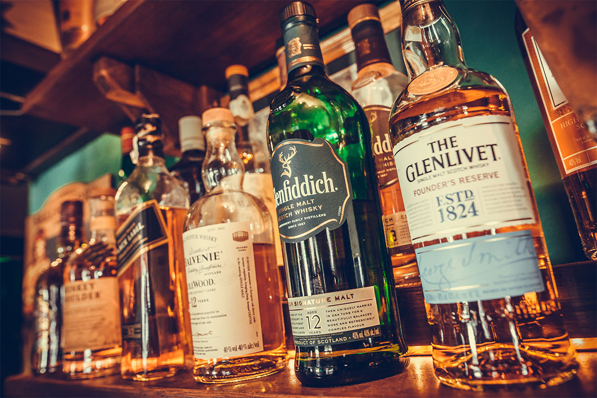 So sánh rượu Glenfiddich và Glenlivet