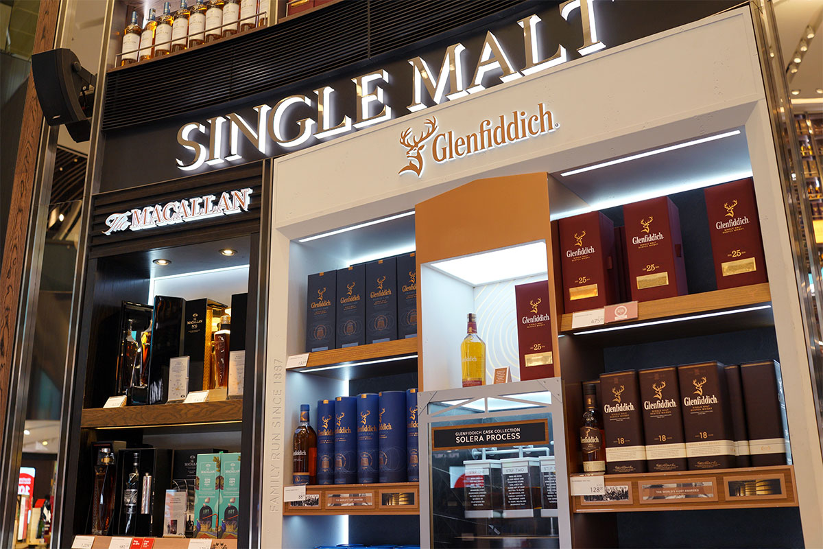 So sánh rượu Glenfiddich và Macallan