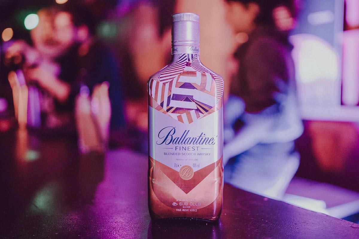 Cách kiểm tra rượu Ballantine’s thật - giả