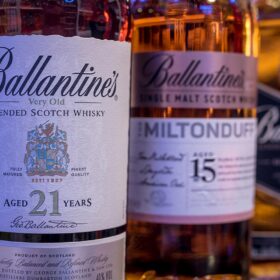 Giá rượu Ballantine’s