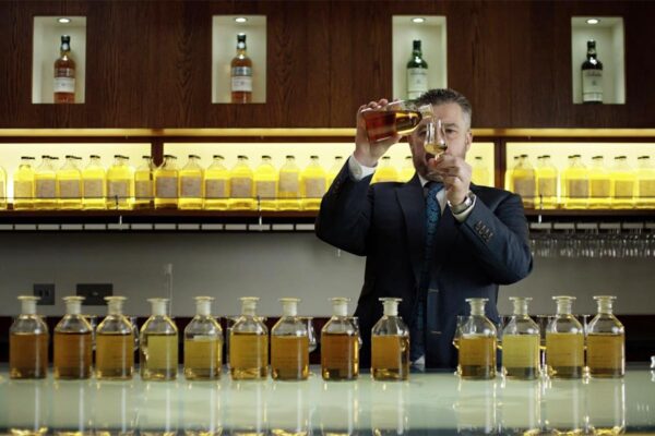 Kỹ thuật blending whisky Ballantine’s