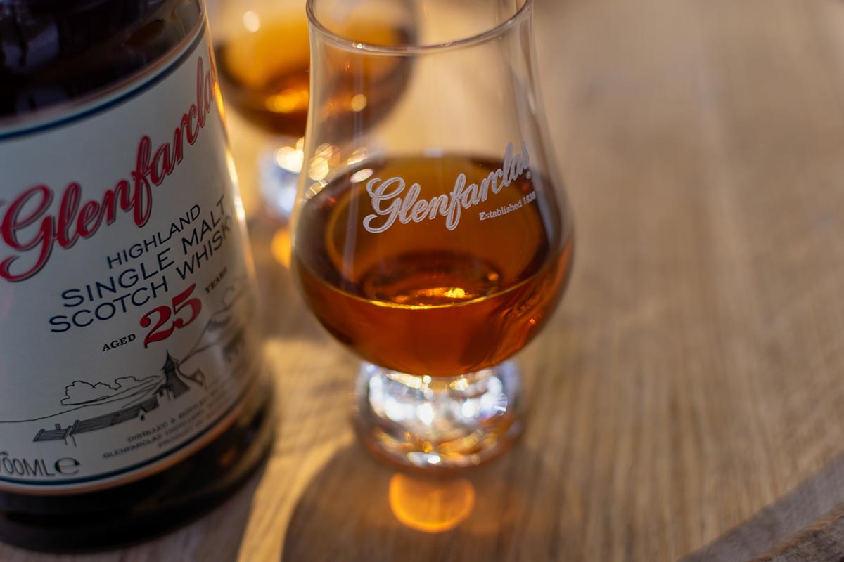 Rượu Glenfarclas để biếu tặng