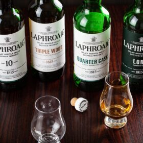 Rượu Laphroaig có mấy loại?