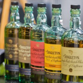 Singleton 12, 15 và 18 khác nhau thế nào?