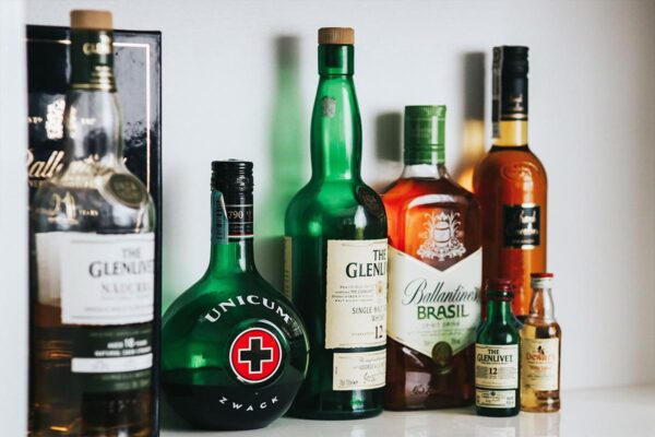 So sánh Ballantine’s và Glenlivet