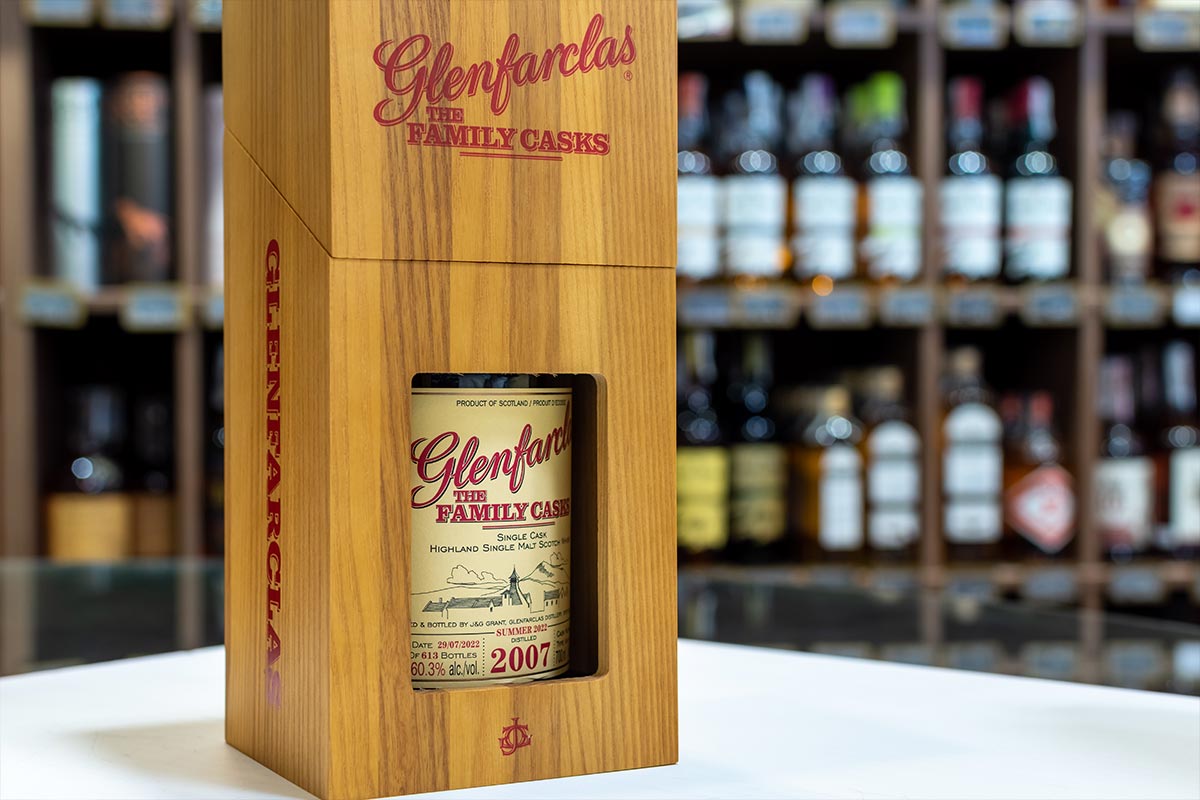 Vì sao giá rượu Glenfarclas có thể chênh lệch giữa các nơi?