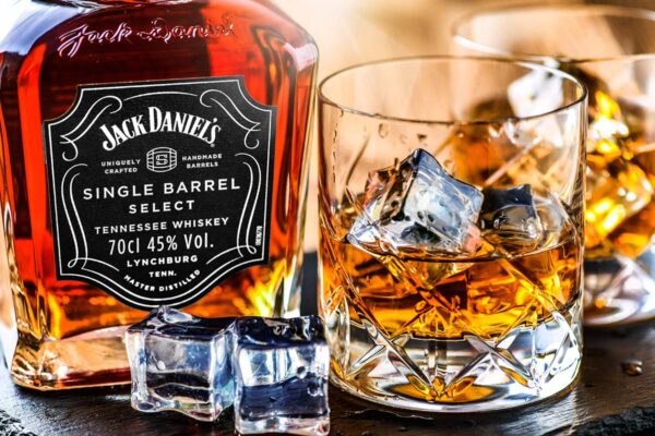 Cách bảo quản rượu Jack Daniel’s sau khi mở nắp
