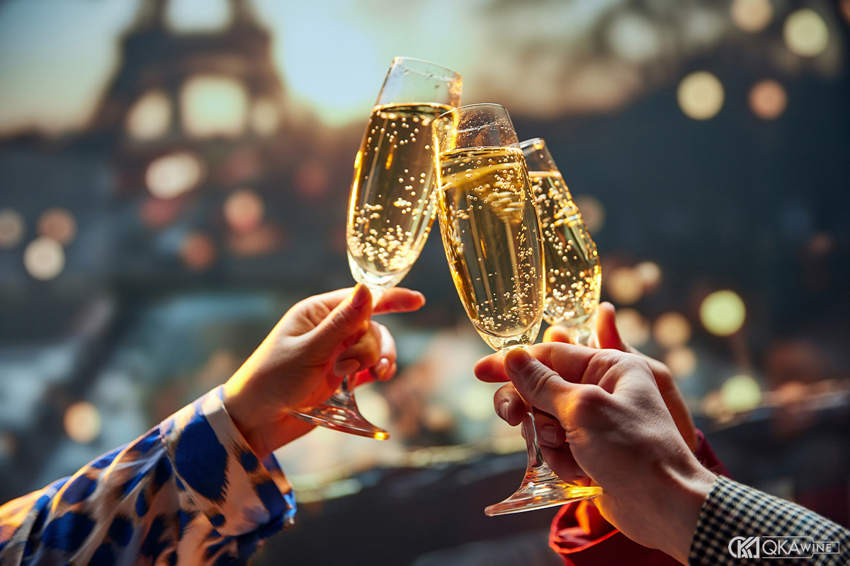 Gợi ý kết hợp Sparkling Wine theo dịp
