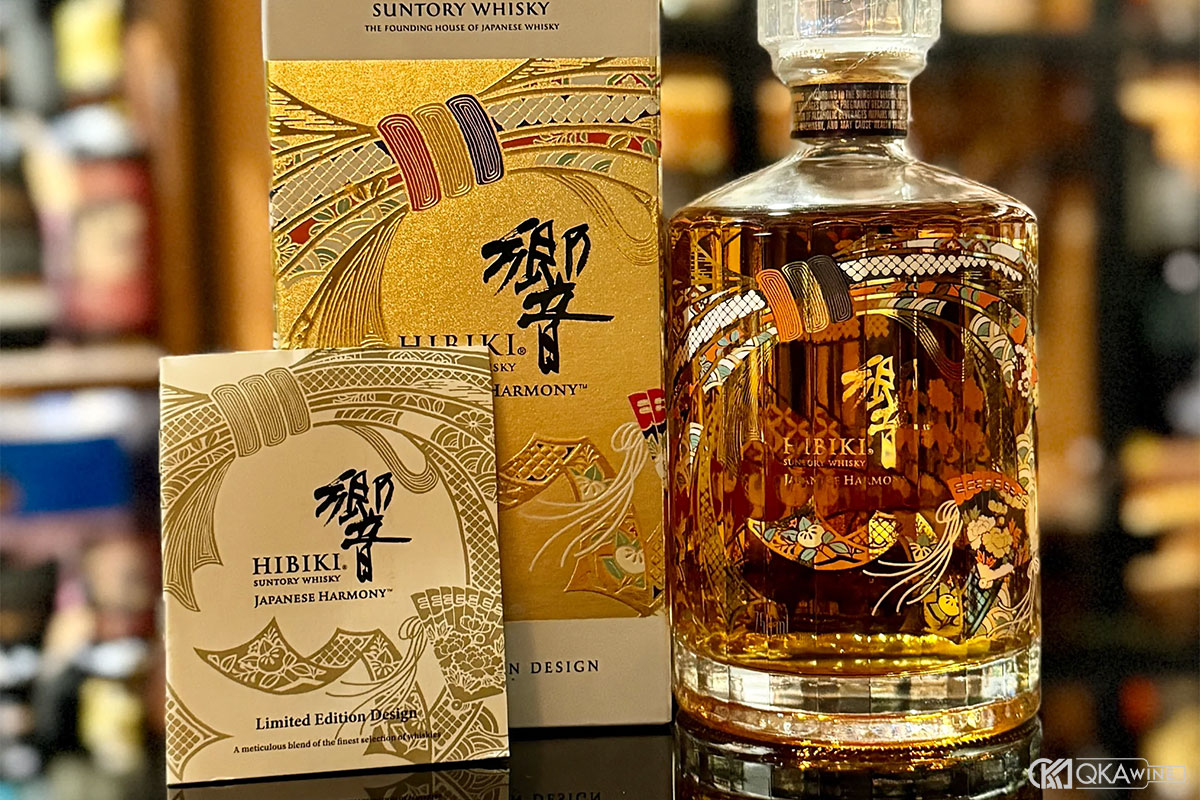 Hibiki Limited Edition Design Bottles