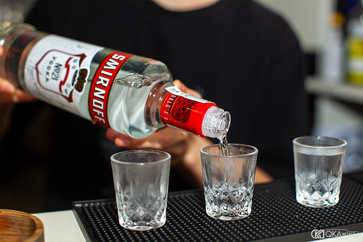 Kết hợp thưởng thức vodka