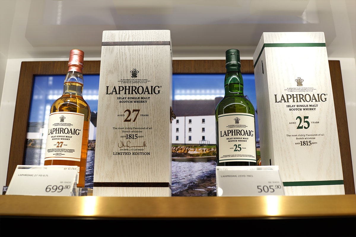 Kinh nghiệm chọn mua rượu Laphroaig chính hãng