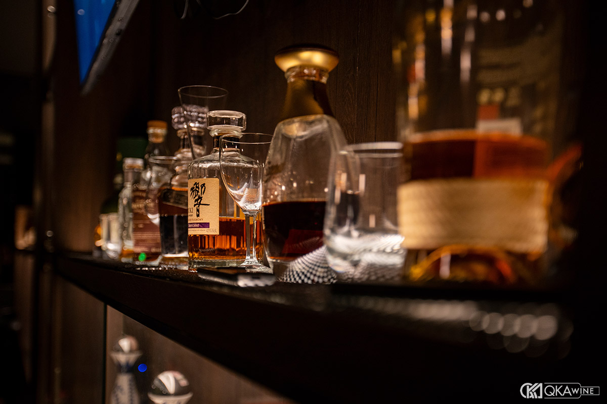 Nên chọn Hibiki hay Yamazaki?