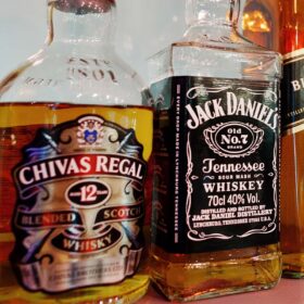 So sánh Jack Daniel’s và Chivas