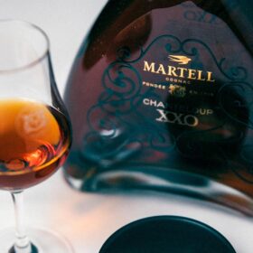 Giá rượu Cognac mới nhất theo hạng VS, VSOP, XO và ngân sách