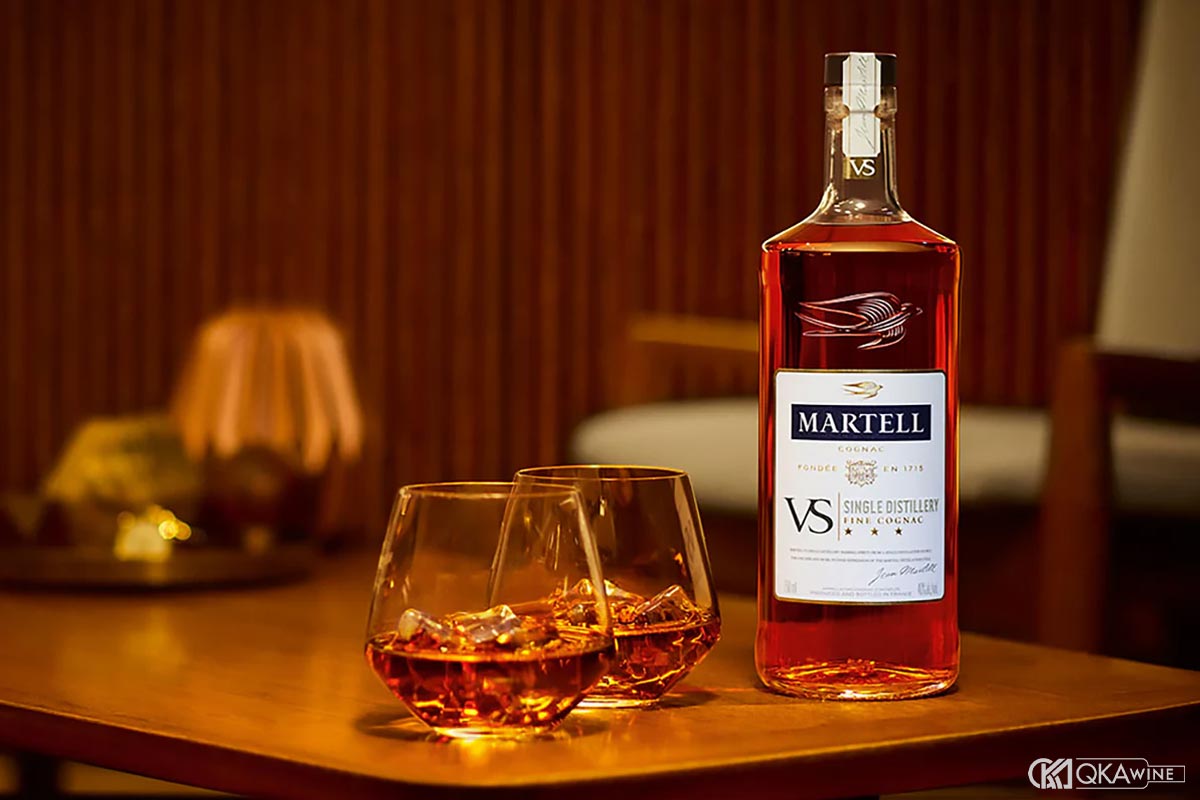 Giá rượu Cognac VS tại Việt Nam