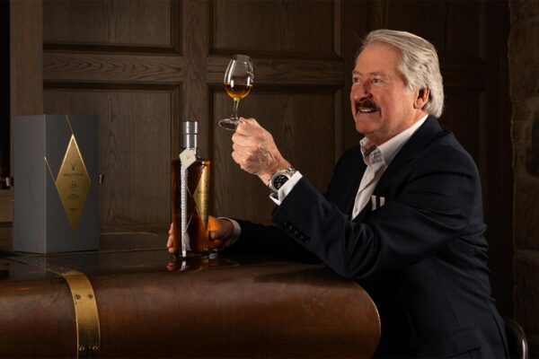 Huyền thoại Scotch whisky tái xuất cùng Wolfcraig: Ra mắt giới hạn tại thị trường Mỹ