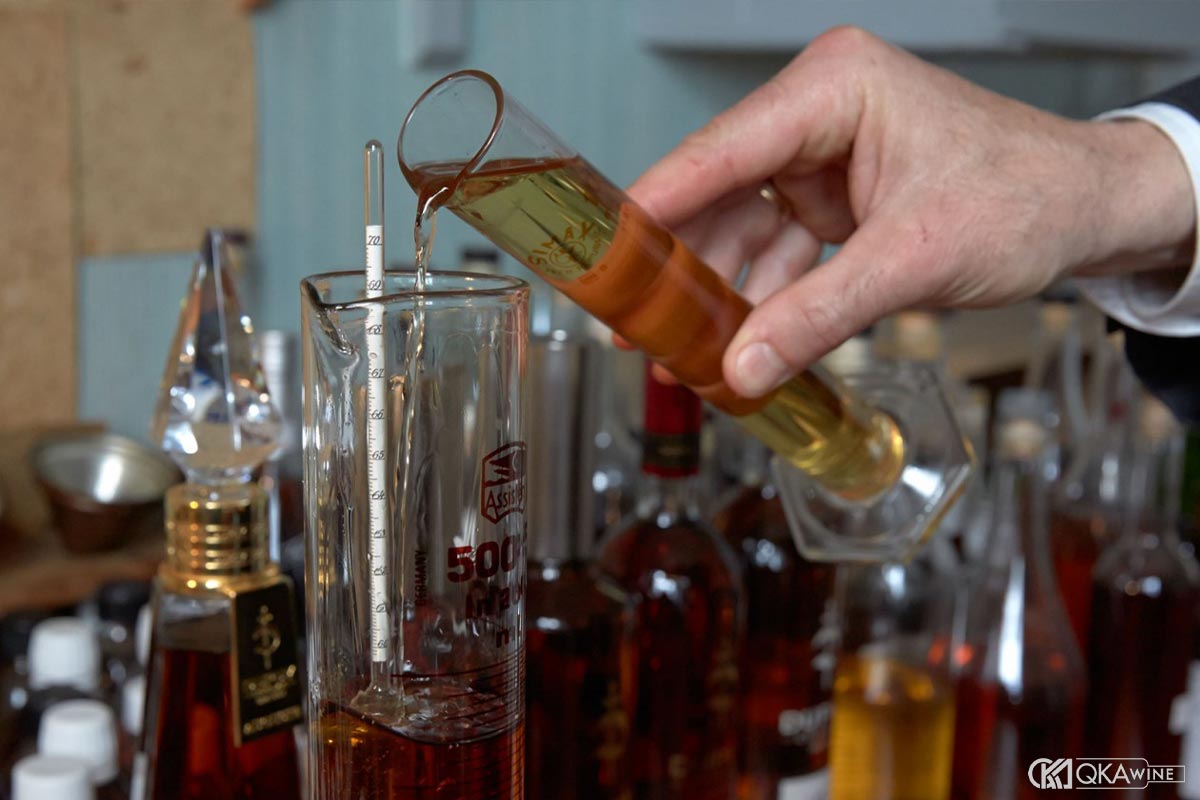 Quy trình pha trộn Cognac