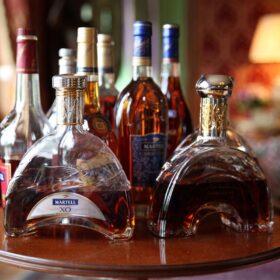So sánh hương vị Cognac XO nổi tiếng: Hennessy, Rémy Martin và Martell
