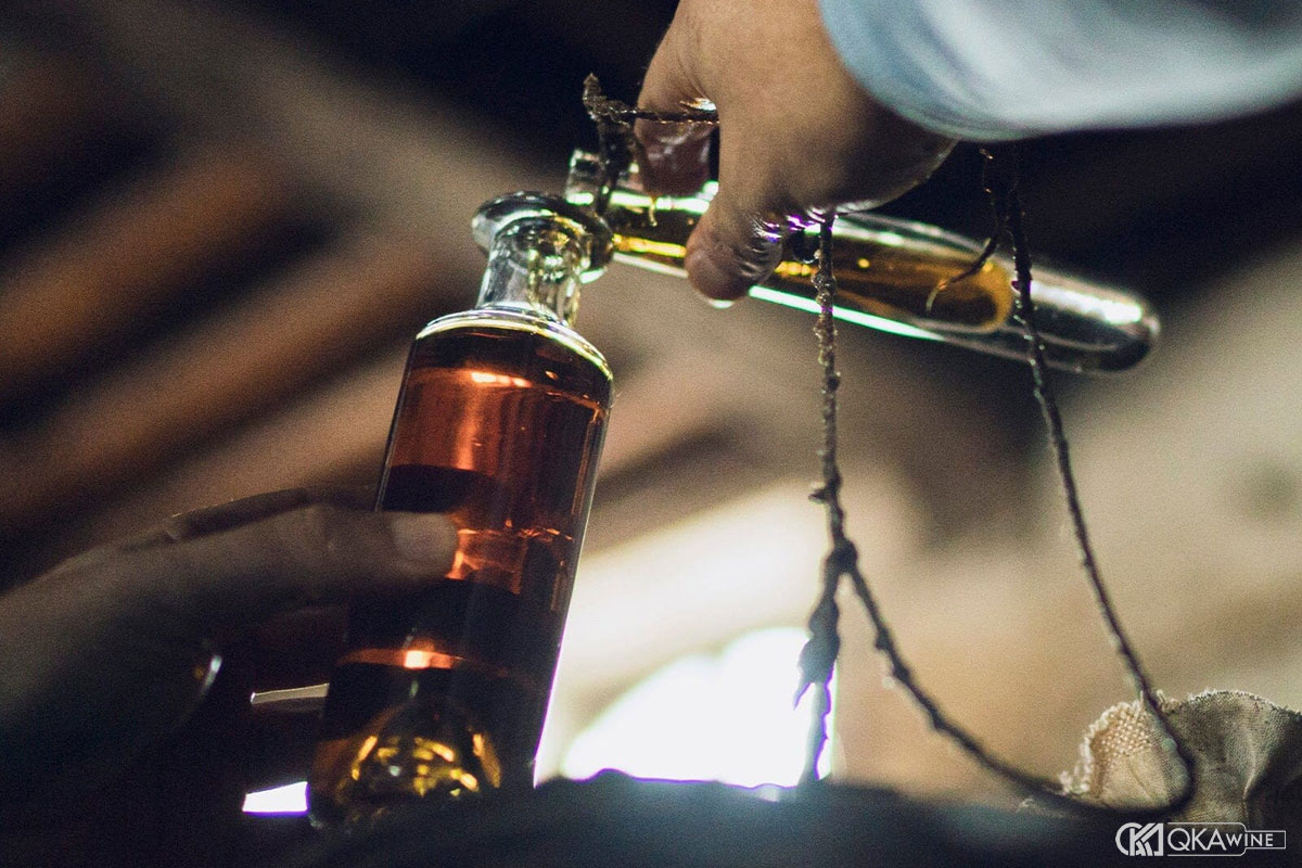 So sánh rượu Rum và Cognac
