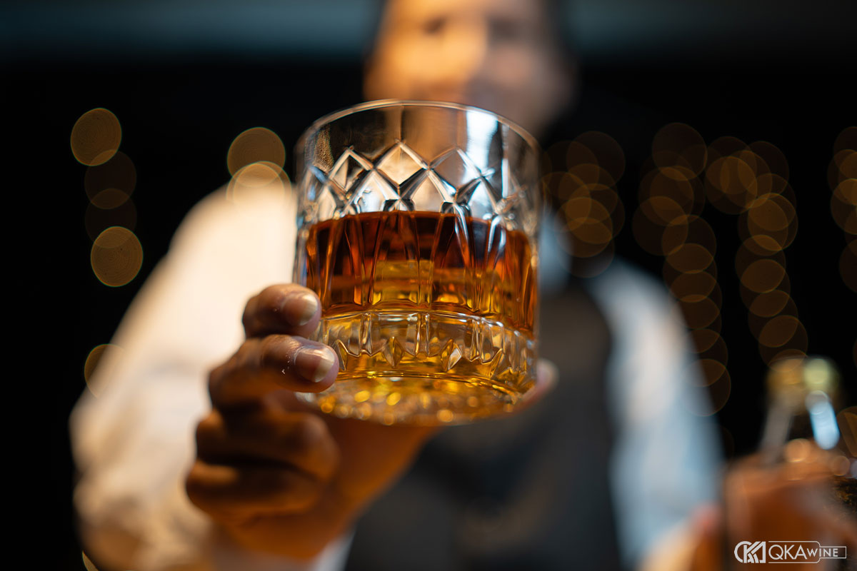 So sánh rượu Rum và Cognac