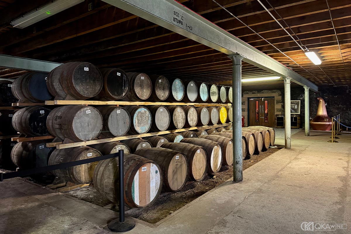 So sánh sherry, bourbon và rum cask