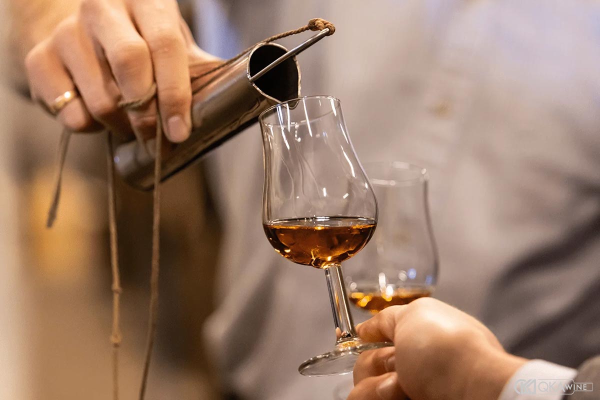 Thách thức trong nghệ thuật pha trộn Cognac
