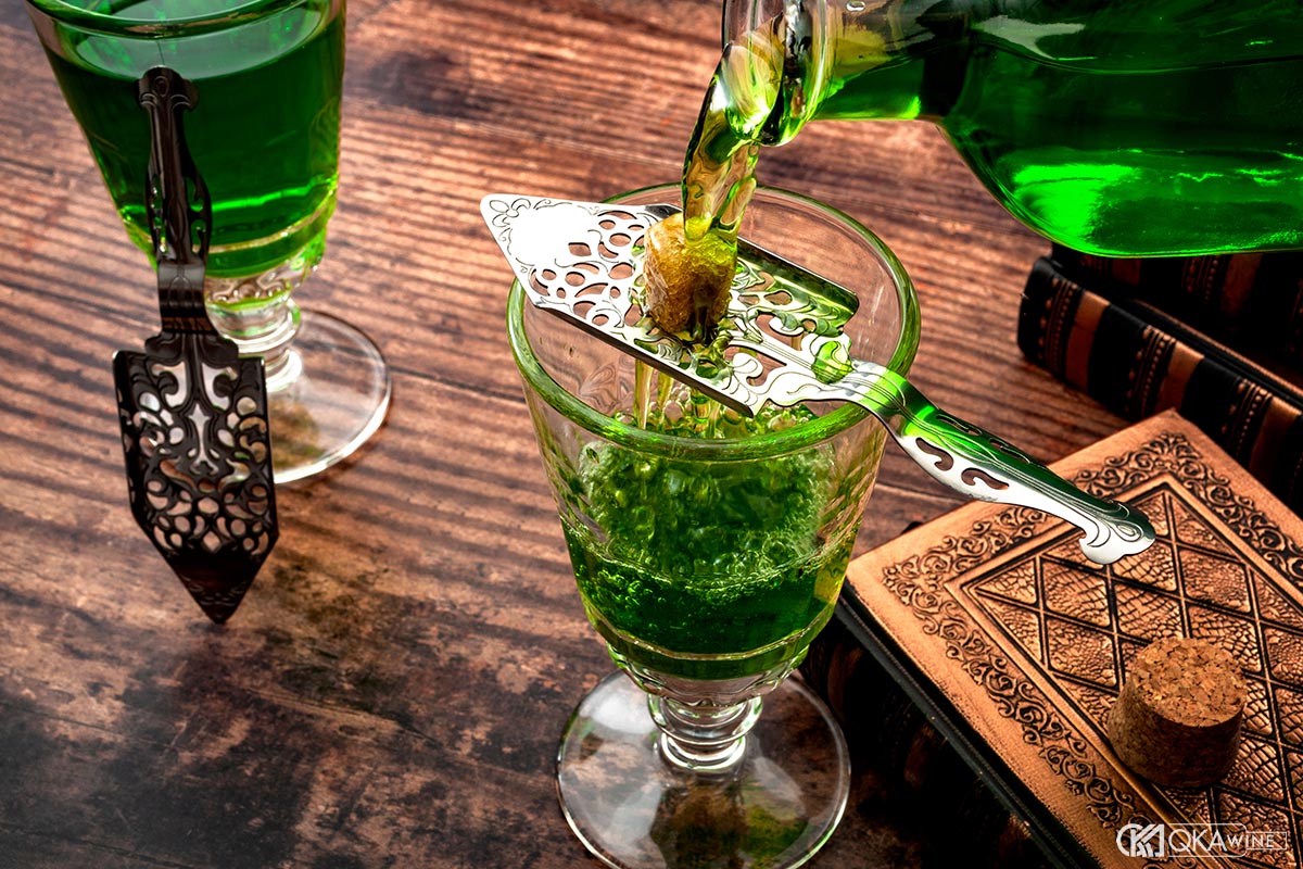Cách sử dụng bộ dụng cụ để pha Absinthe đúng chuẩn