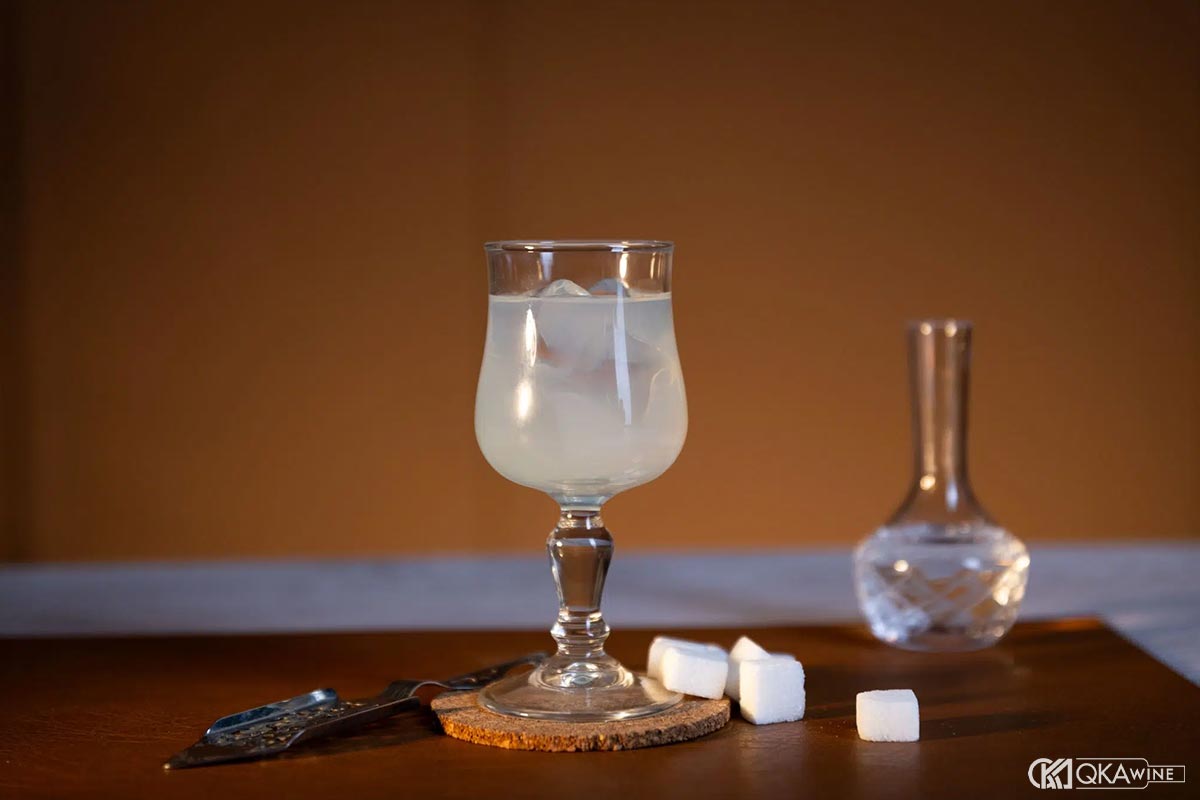 Gợi ý chọn mua dụng cụ và ly chuyên dụng cho Absinthe