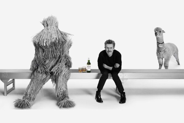 Laphroaig hợp tác cùng Willem Dafoe