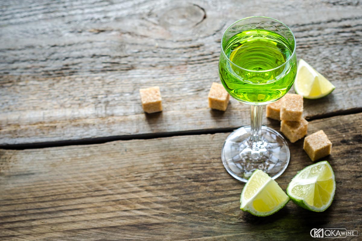 Nguồn gốc của rượu Absinthe