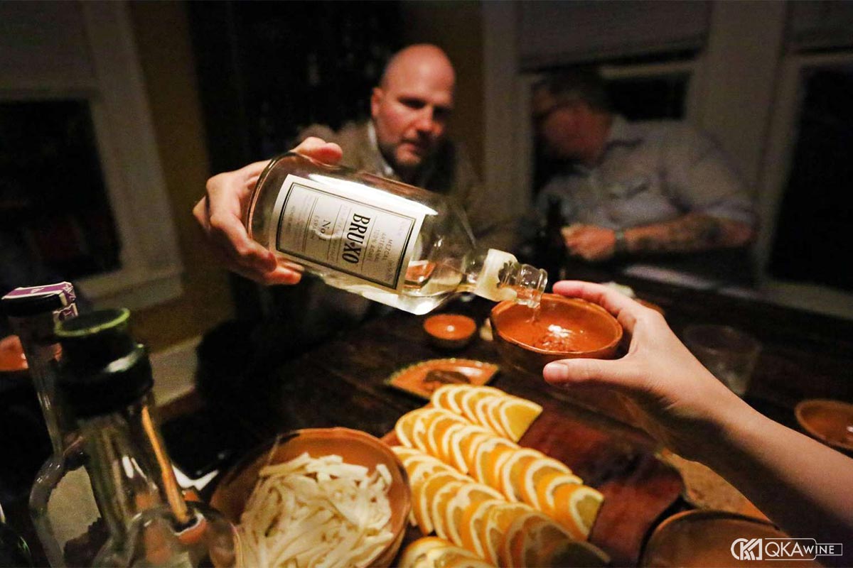 Những lưu ý khi thưởng thức Mezcal tại Việt Nam