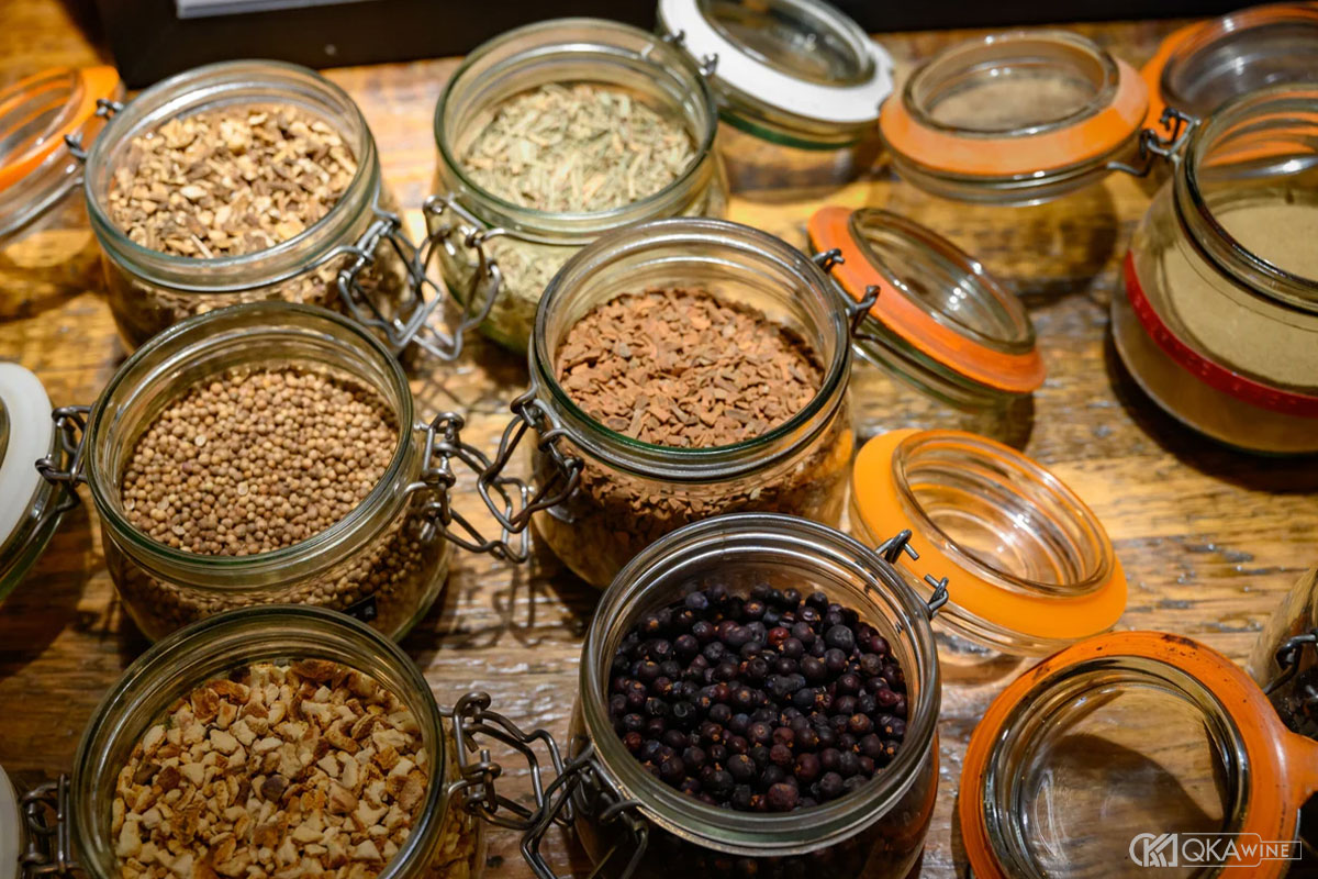 Những nhóm botanicals phổ biến trong Gin