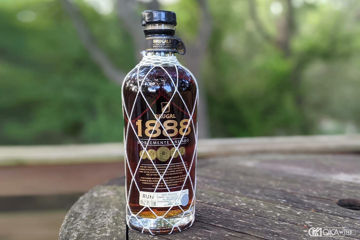 Rượu Rum Brugal