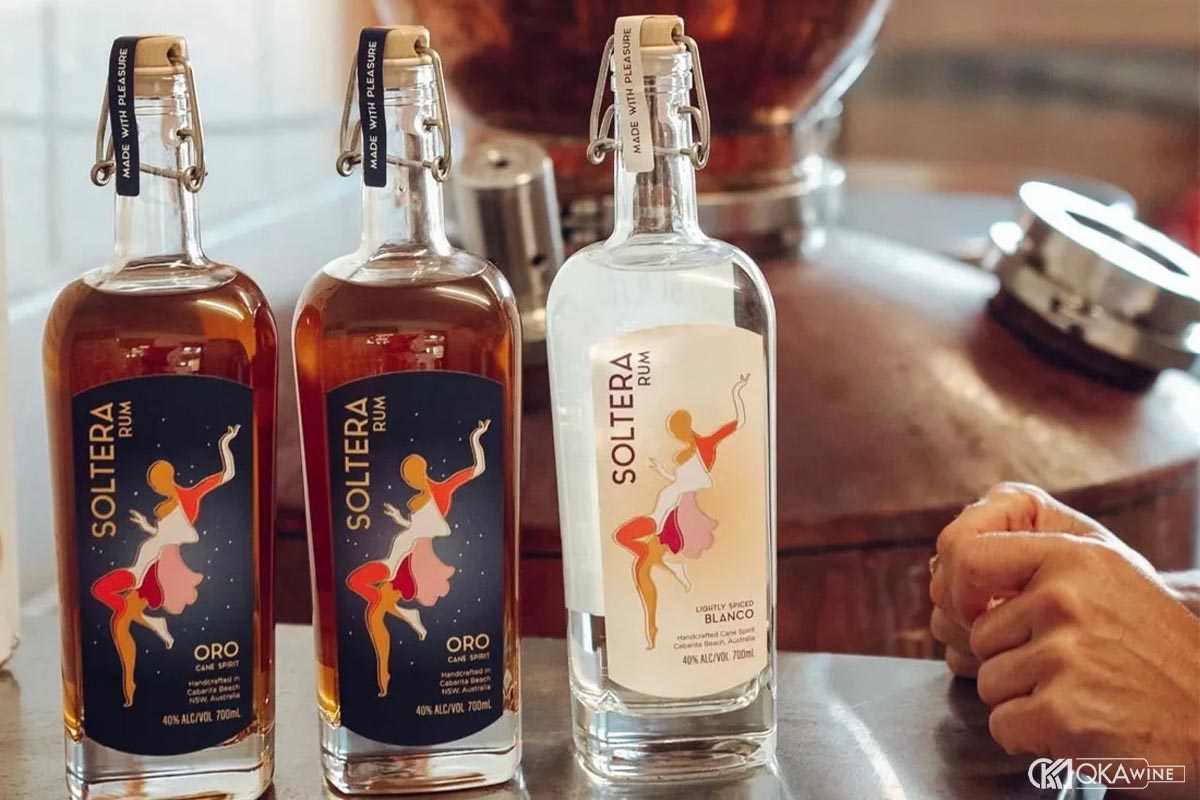 Rượu Rum thủ công