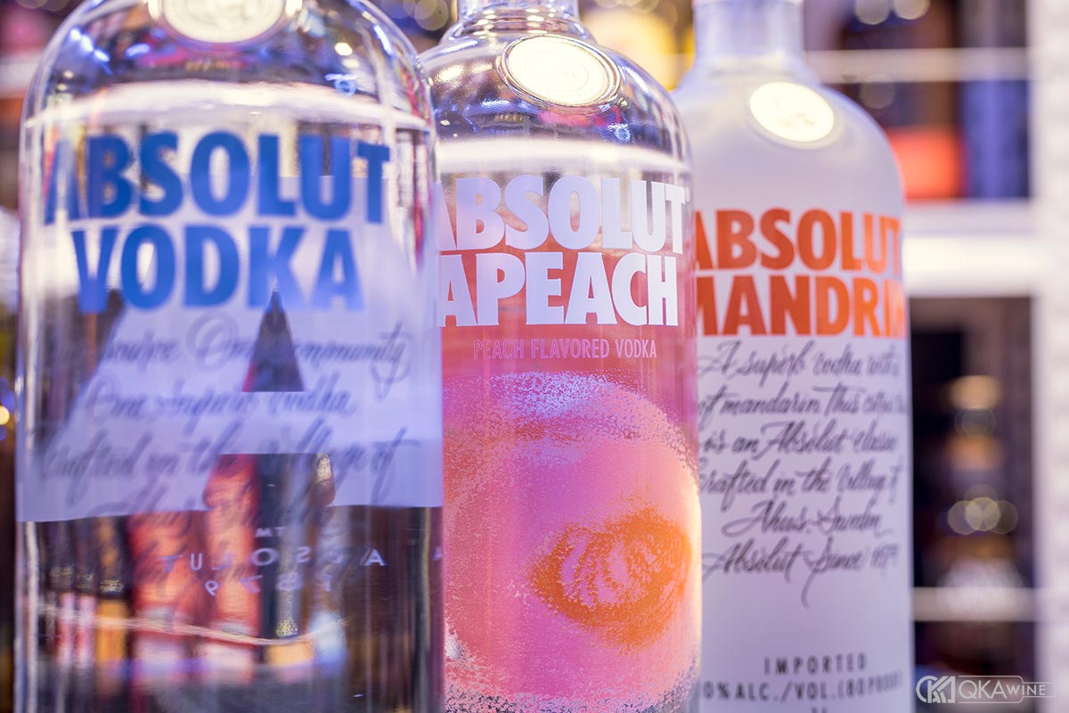 Rượu Vodka mùi Absolut
