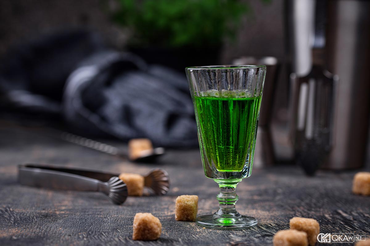 Tầng hương đầu tiên của Absinthe