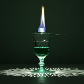 Thujone trong Absinthe