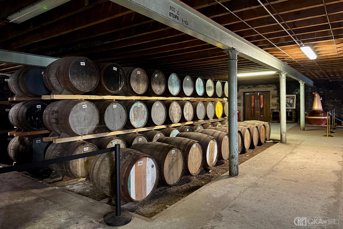Thùng gỗ sồi và vai trò trong quá trình ủ whisky