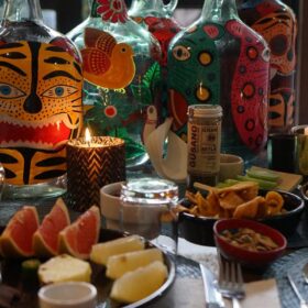 Uống rượu Mezcal ăn gì?