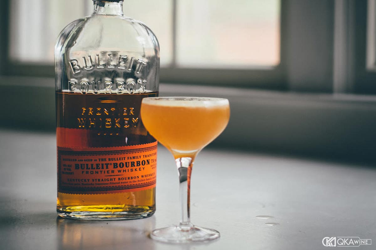 Brown Derby Bourbon whiskey cocktail