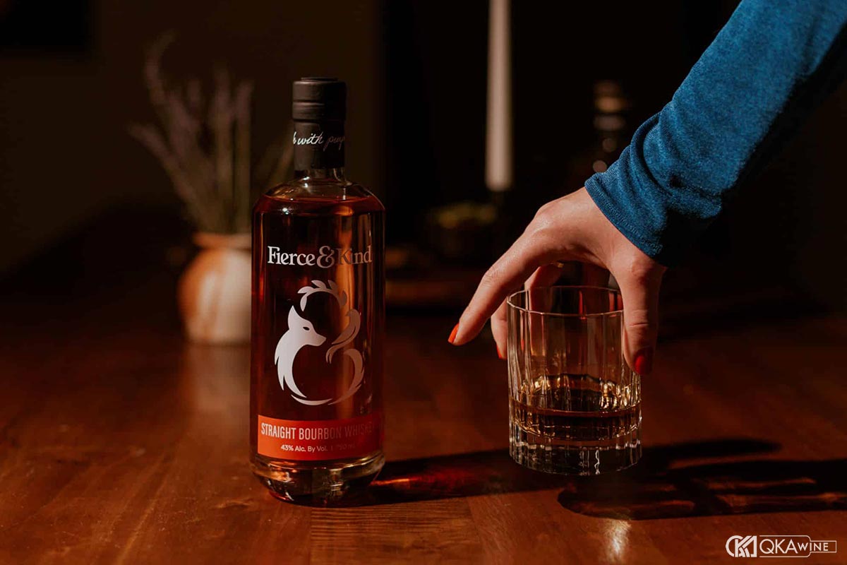 Cách bảo quản và thưởng thức hai dòng Bourbon cao cấp