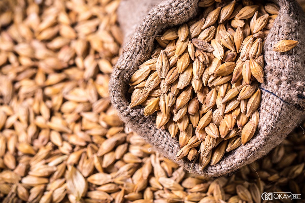 Cân bằng tỷ lệ ngũ cốc trong Bourbon whiskey