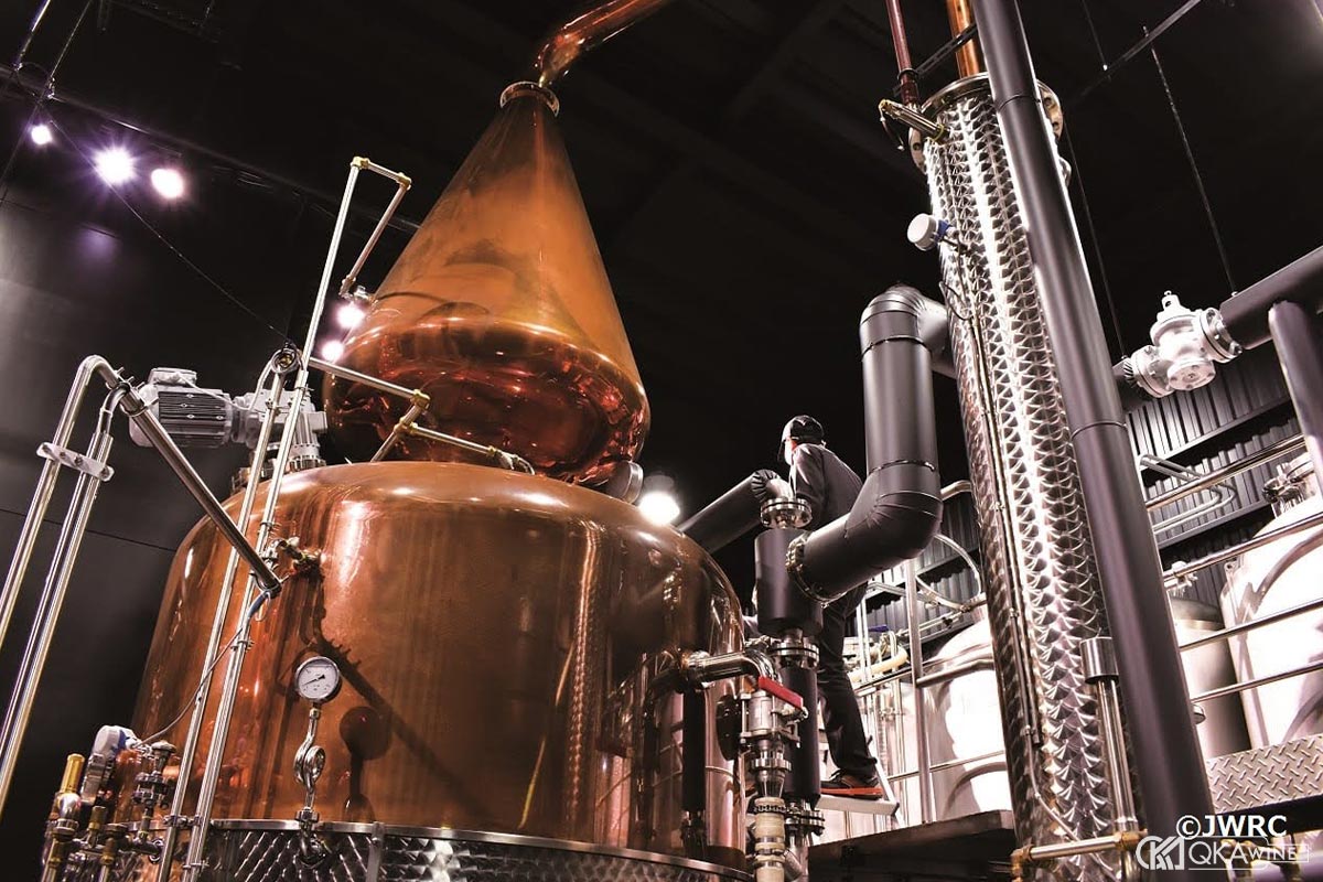 Kiểm soát nhiệt độ và tốc độ chưng cất whisky Nhật