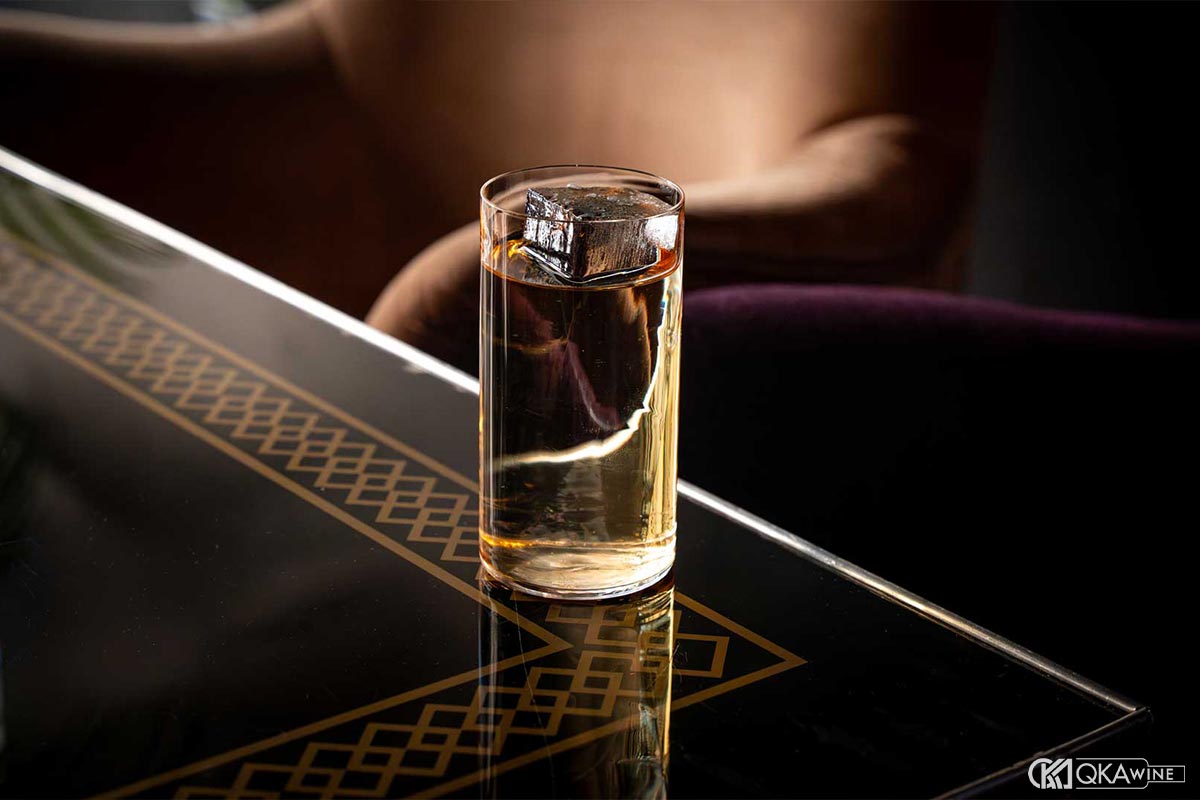 Mizuwari: Whisky pha với nước lạnh theo tinh thần tinh tế Nhật Bản