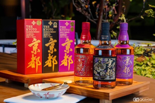 Nghệ thuật phối trộn hương vị whisky từ Kyoto Distillery