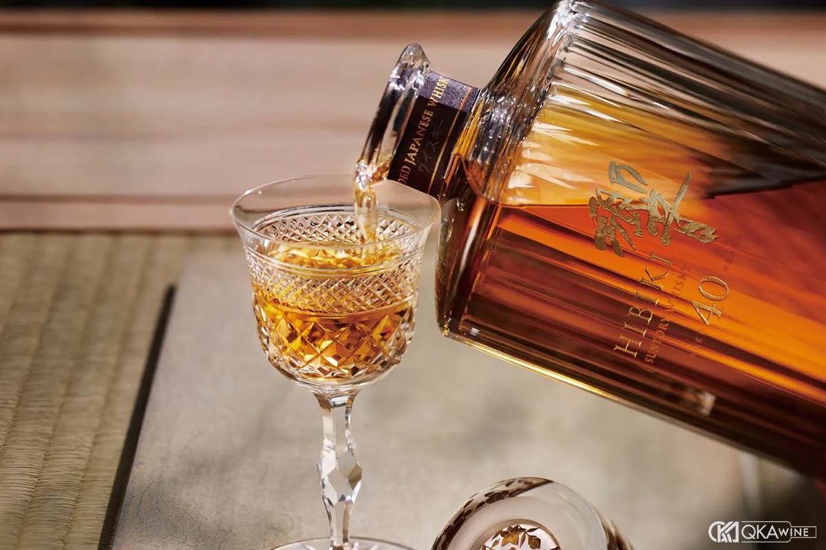 Những chai Hibiki nổi bật thể hiện rõ nghệ thuật blending