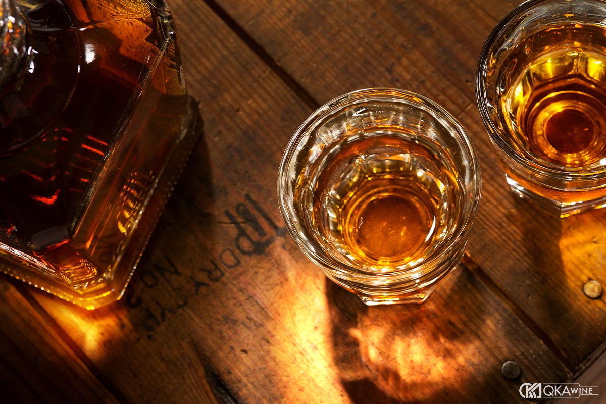 Tầng giữa whisky Nhật