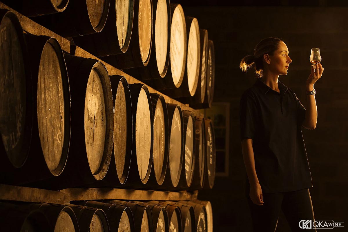 Whisky Nhật ủ thùng Mizunara