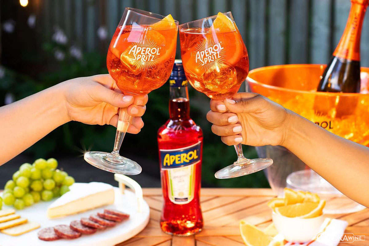 Cách pha Spritz chuẩn Ý với Aperol
